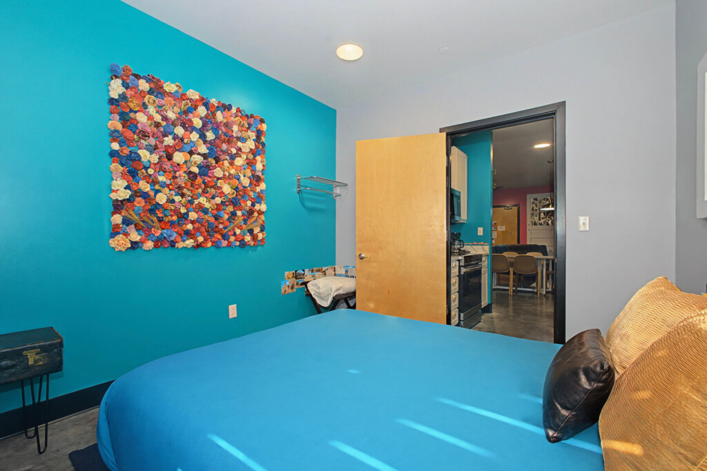 Private queen bedroom 1