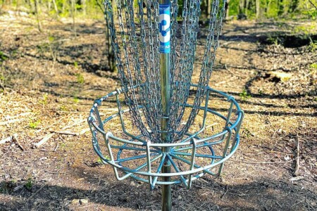 7 acres of woods for hiking and disc golf
