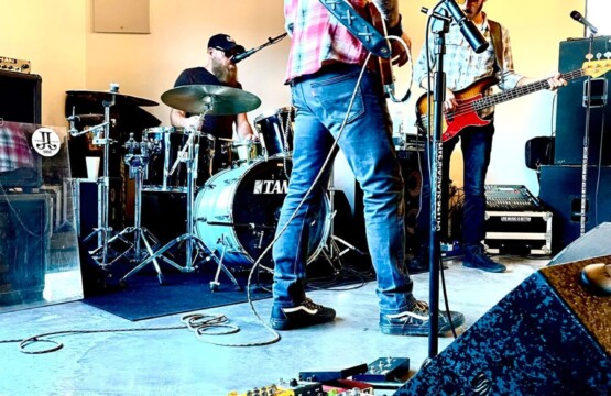 Plenty of room for live music