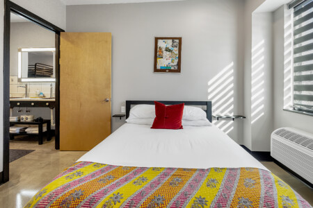 Family staycation suite near St.Louis with pool