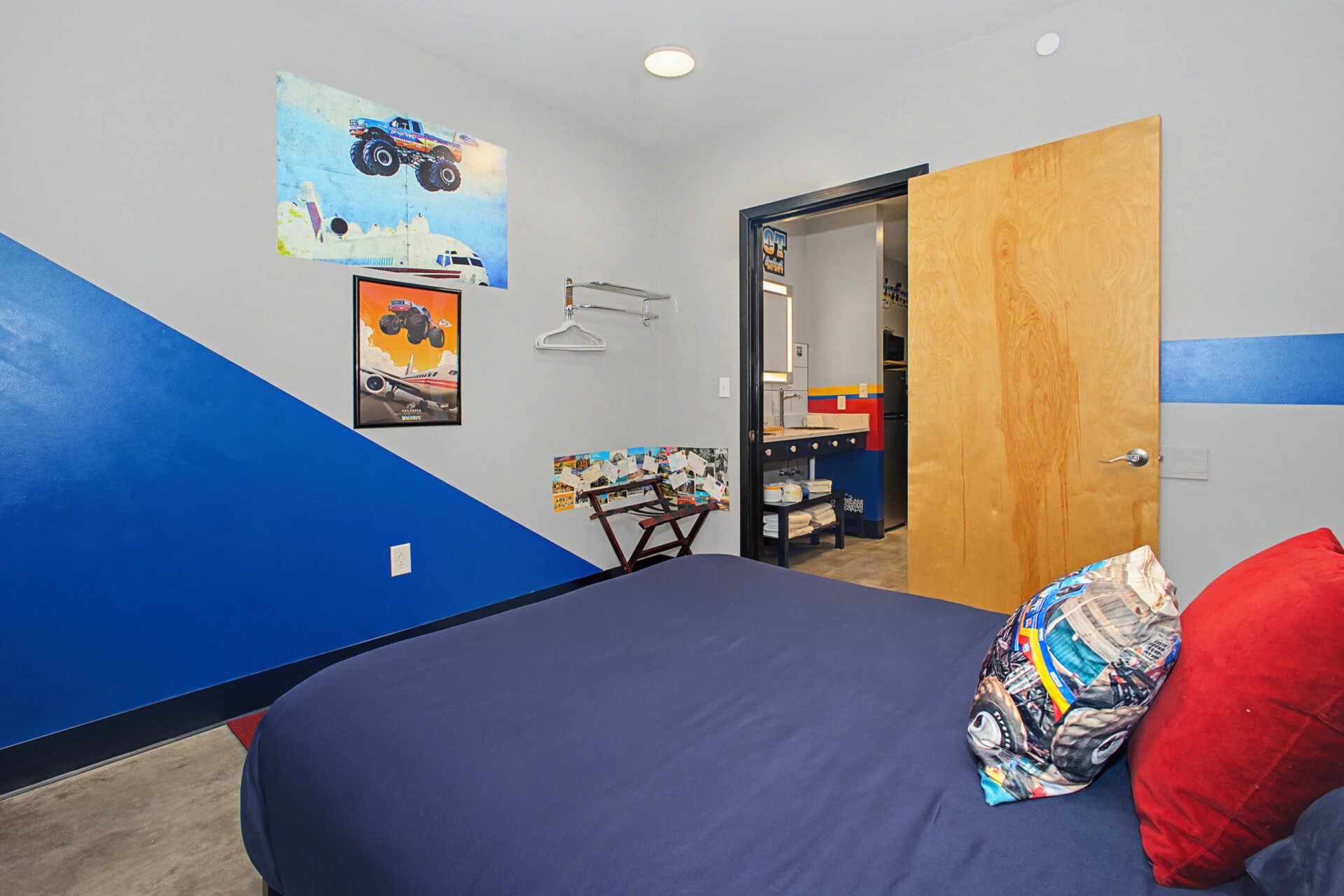 private queen bedroom